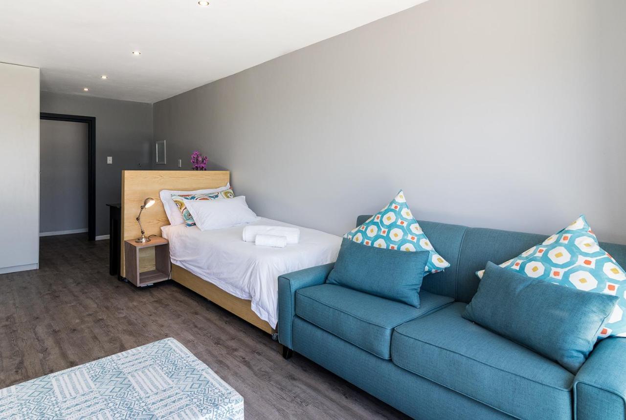 Sky Blue Guest House Kenton-on-Sea Eksteriør billede